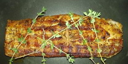 Шаг 3: оливье по-царски со свиной вырезкой и креветками на желе из гранатового соуса