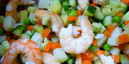 Шаг 3: оливье с креветками и картофелем пай