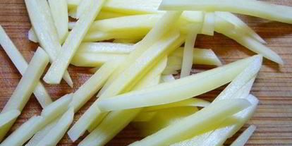 Шаг 4: оливье с креветками и картофелем пай