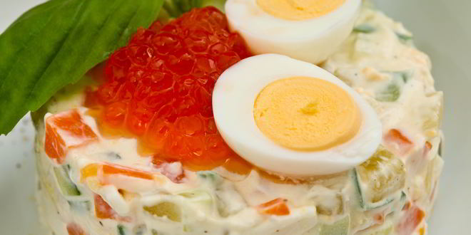 Рецепт салата оливье с икрой