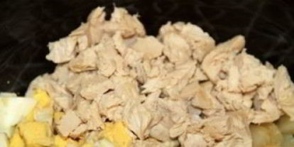 Шаг 2: салата оливье с икрой