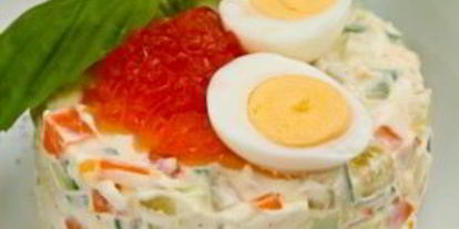 Шаг 7: салата оливье с икрой