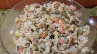 Рецепт Салата Оливье с кальмарами