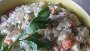 Рецепт Салата Оливье с ветчиной