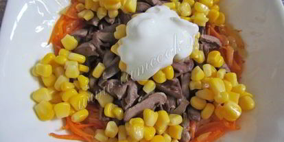 Шаг 6: салата из куриных сердечек