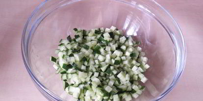 Шаг 2: салата из отварной красной рыбы