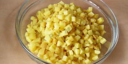 Шаг 6: салата из отварной красной рыбы