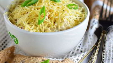 Рецепт Салата из помидоров с чесноком