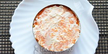 Шаг 12: салата мимоза с консервами и сыром