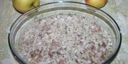 Шаг 1: салата мимоза с сыром и яблоком