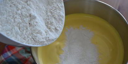 Шаг 2: торта мимоза