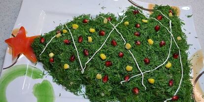 Шаг 12: салата новогодняя елка