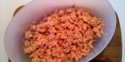 Шаг 2: салата петушка с сухариками