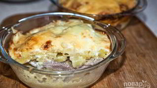 Рецепт Картошки под шубой в духовке со свининой