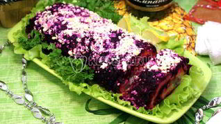 Рецепт Салата-рулета Селедка под шубой