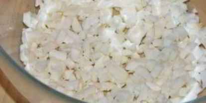 Шаг 3: салата сельдь под сырной шубой