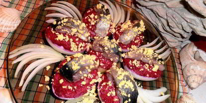 Шаг 16: салата сельди под шубой