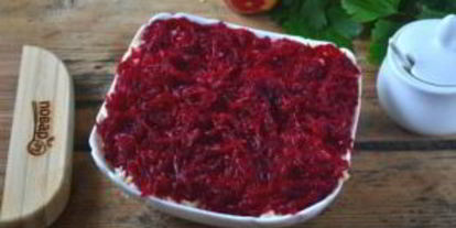 Шаг 5: салата шпроты под шубой