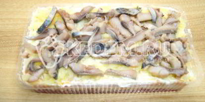 Шаг 9: салата заливная селедка под шубой