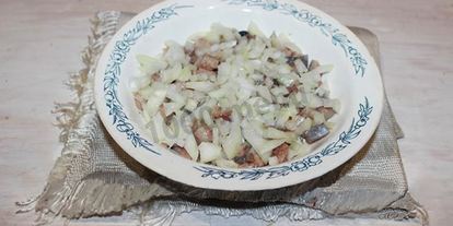 Шаг 3: сельди под шубой петух