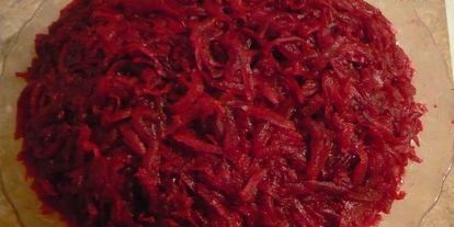 Шаг 10: сельди под шубой с яблоком