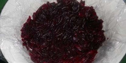 Шаг 5: сельди под шубой с желатином