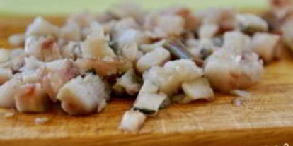 Шаг 5: селедки под шубой с гранатом