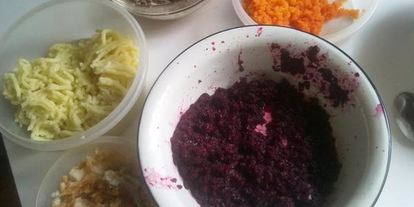 Шаг 9: селедки под шубой в желе