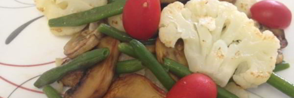 Рецепт Салата с грибами, фасолью и цветной капустой