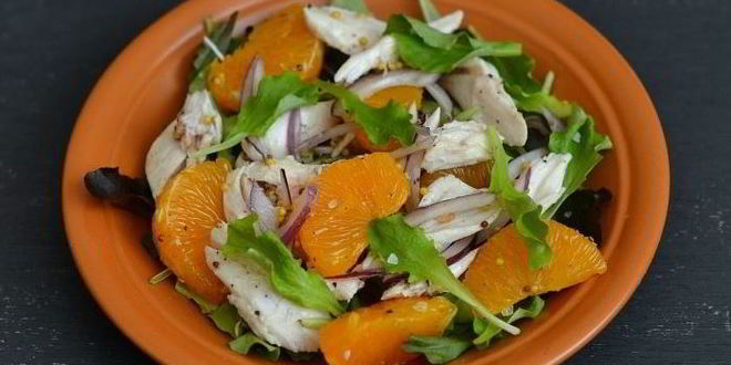 Рецепт Салата с курицей без майонеза