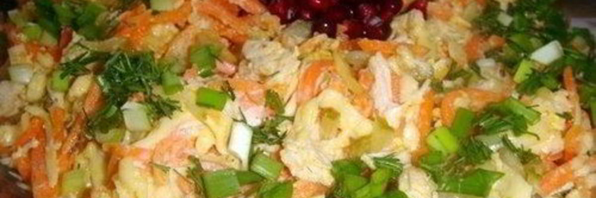 Рецепт Салата с курицей, корейской морковью и маринованными огурцами