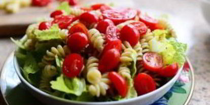 Шаг 6: салата с макаронами и помидорами