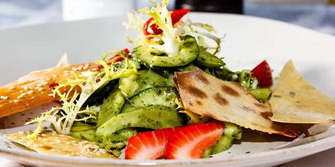 Рецепт салата с мятной заправкой