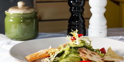 Шаг 6: салата с мятной заправкой