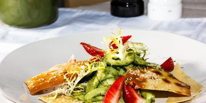 Шаг 7: салата с мятной заправкой