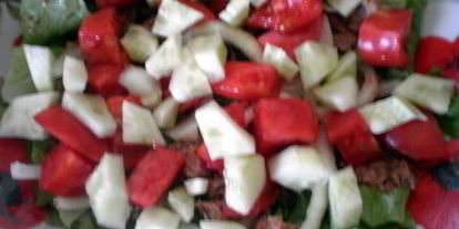 Шаг 5: салата с тунцом и сыром фета