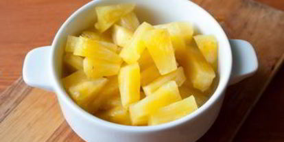 Шаг 3: салата со свининой терияки