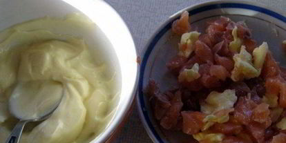 Шаг 1: салата царского с семгоя