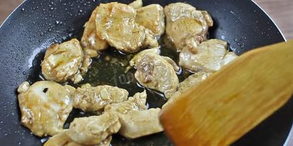 Шаг 8: салата цезарь классический с курицей