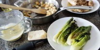 Шаг 8: салата цезарь легкий