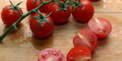 Шаг 6: салата цезарь с черри