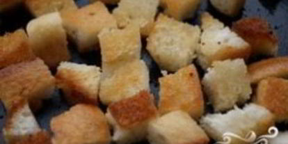 Шаг 1: салата цезарь с капустой