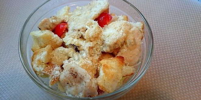 Рецепт Салата Цезарь с курицей и домашними сухариками