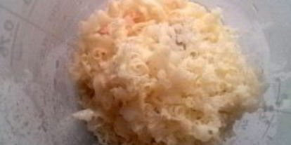 Шаг 2: салата цезарь с курицей простой