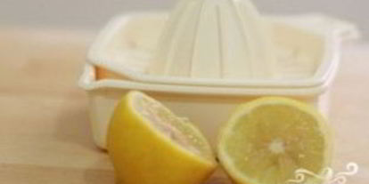 Шаг 3: салата цезарь с курицей с помидорами