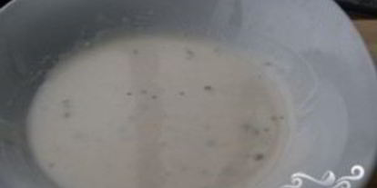 Шаг 3: салата цезарь с оливками