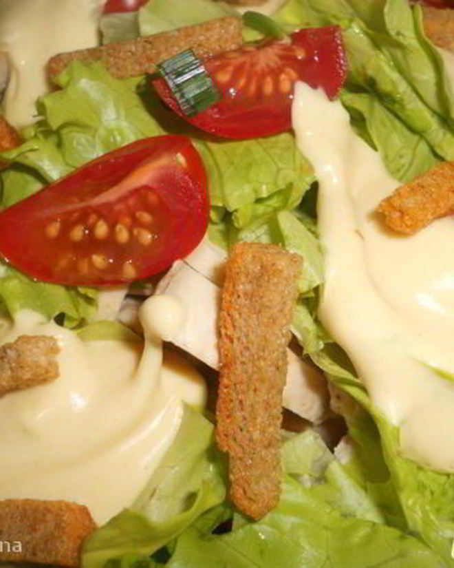 Рецепт салата цезарь с рыбой