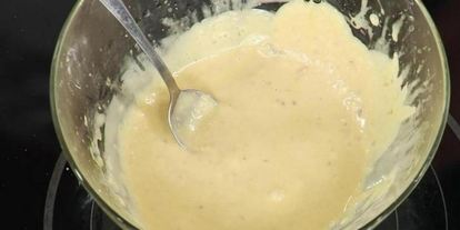 Шаг 2: соуса цезарь