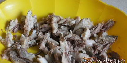 Шаг 3: теплого салата из риса актавика mix и копченой рыбы