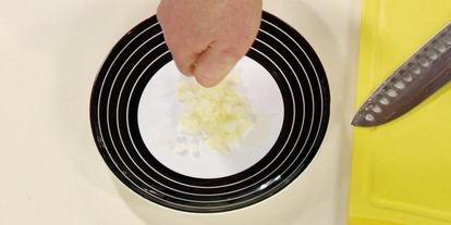 Шаг 1: винегрета с килькой